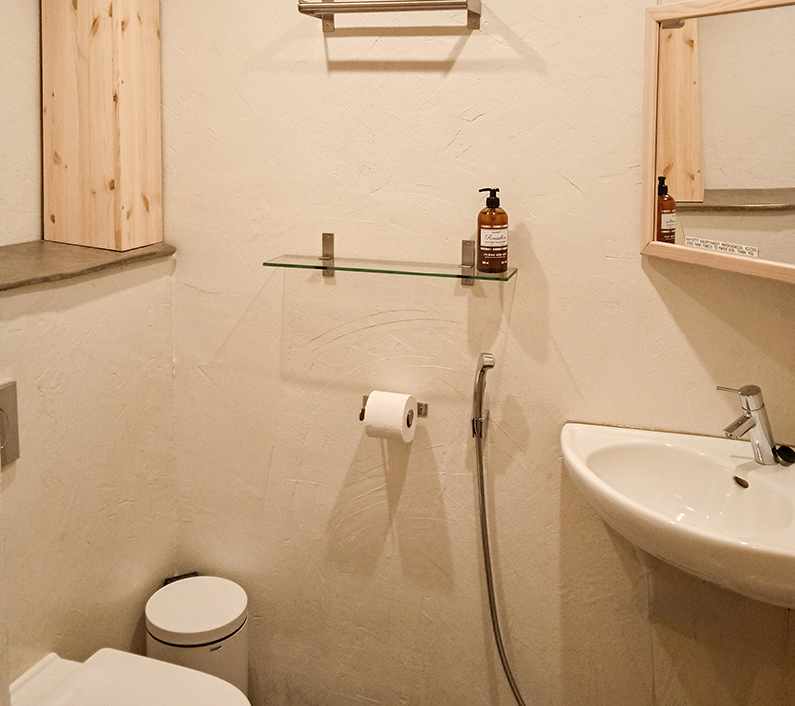 JOUTSEN-ROOM-TOILETTE